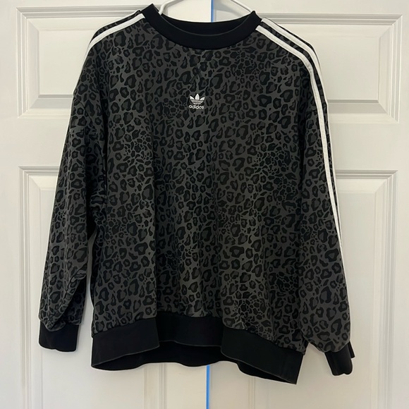 adidas Tops - Adidas women sweatshirt, size S, worn once
